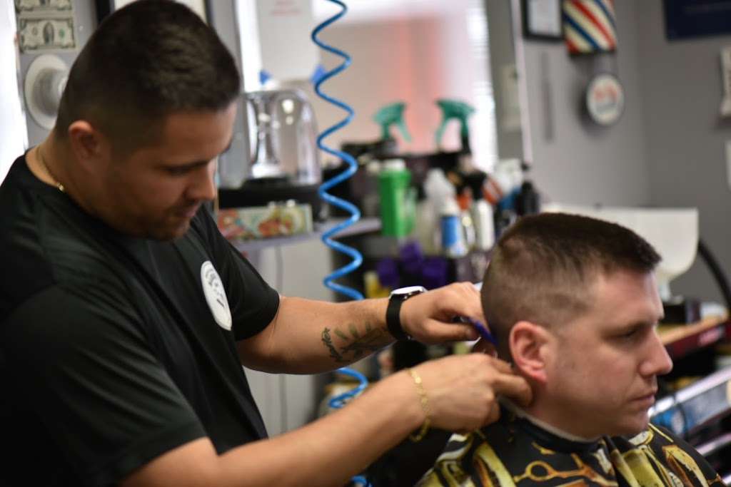 Kens Family Barber Shop | 35 Wrightstown Cookstown Rd, Cookstown, NJ 08511, USA | Phone: (609) 672-0670