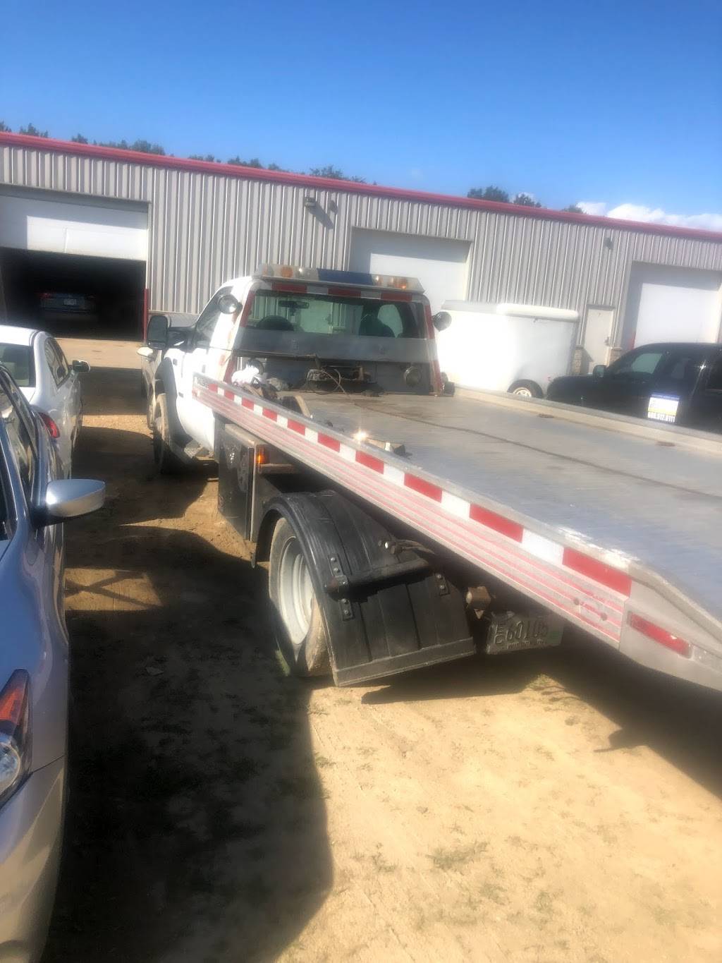 Mirandas autobody and towing | 4250 Acker Rd door 5, Madison, WI 53704, USA | Phone: (608) 335-9352