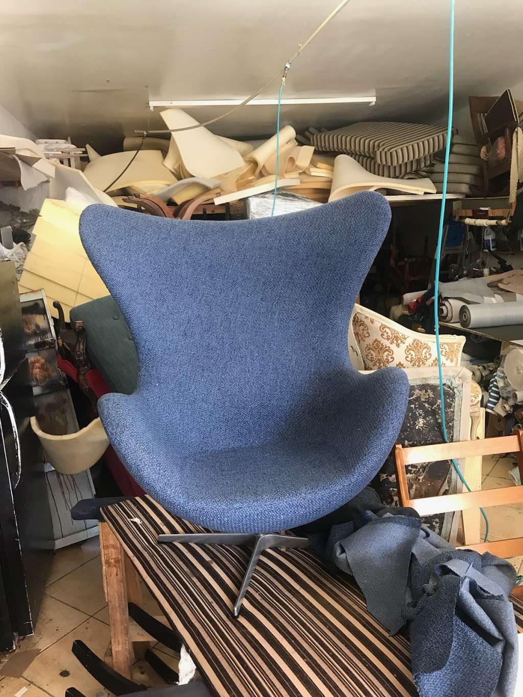 Upholstery Shop | 1861 W Adams Blvd, Los Angeles, CA 90018, USA | Phone: (323) 706-9552