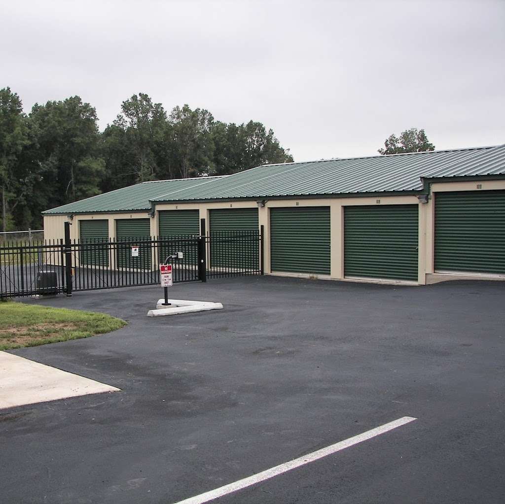 Hubbards Road Self Storage L.L.C. | 23161 Hubbards Rd, Remington, VA 22734, USA | Phone: (540) 829-4722