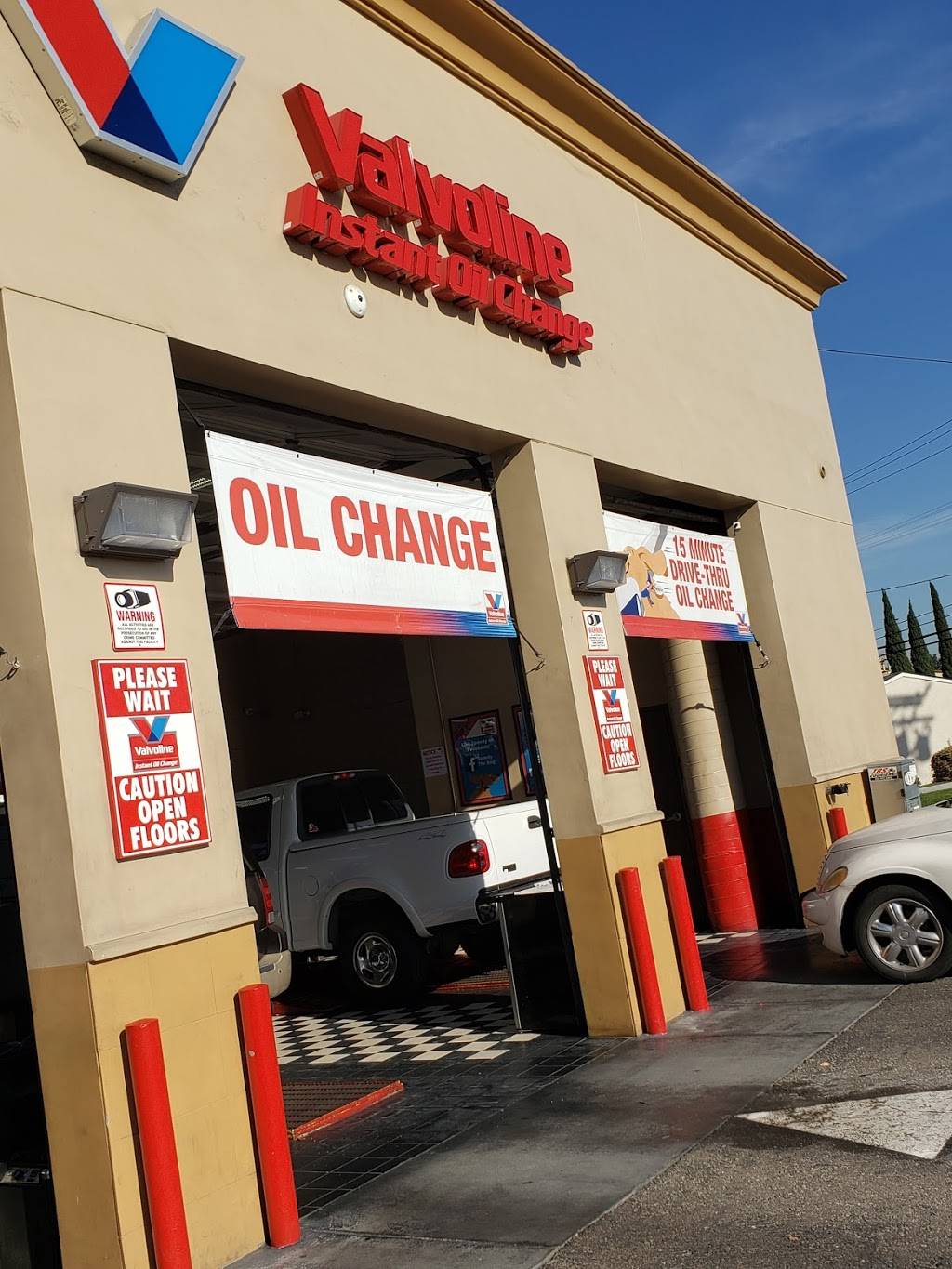 Valvoline Instant Oil Change | 3402 Atlantic Ave, Long Beach, CA 90807, USA | Phone: (562) 283-0299