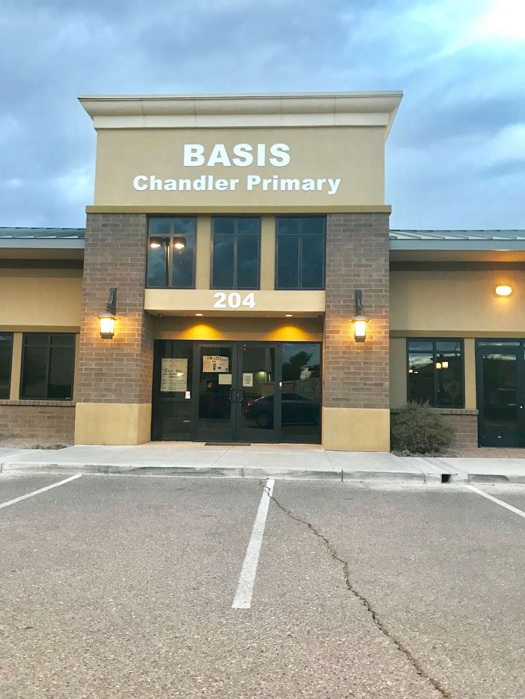 BASIS Chandler Primary South Campus | 204 W Chandler Heights Rd, Chandler, AZ 85248 | Phone: (480) 494-2200