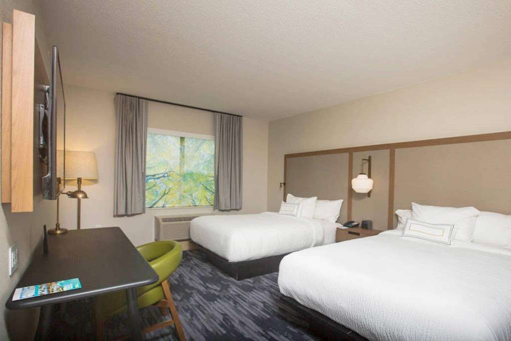 Fairfield Inn & Suites by Marriott Philadelphia Broomall/Newtown | 100 Lawrence Rd, Broomall, PA 19008 | Phone: (610) 355-2335