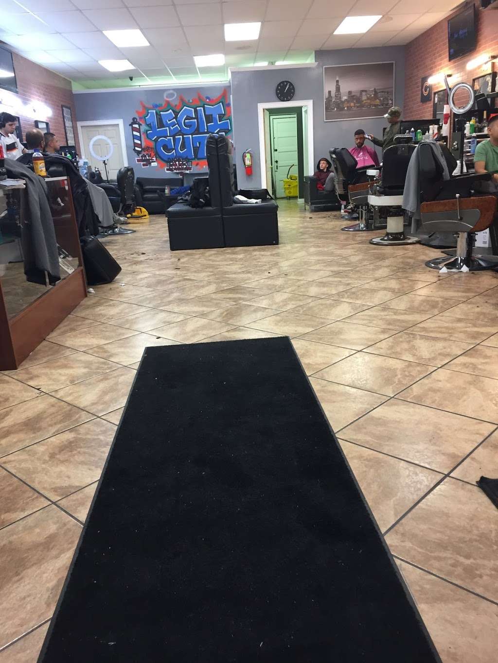 Legit Cuts | 5223 S Kedzie Ave, Chicago, IL 60632, USA | Phone: (773) 498-2781