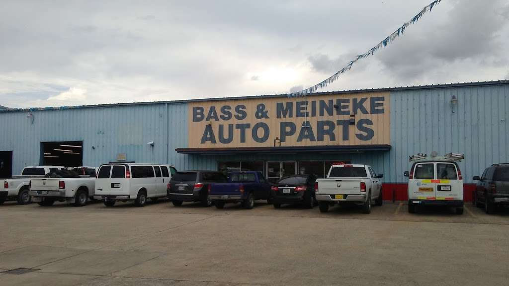 Bass & Meineke Complete Auto Care - car repair  | Photo 2 of 10 | Address: 202 Pasadena Blvd, Pasadena, TX 77506, USA | Phone: (713) 473-5543