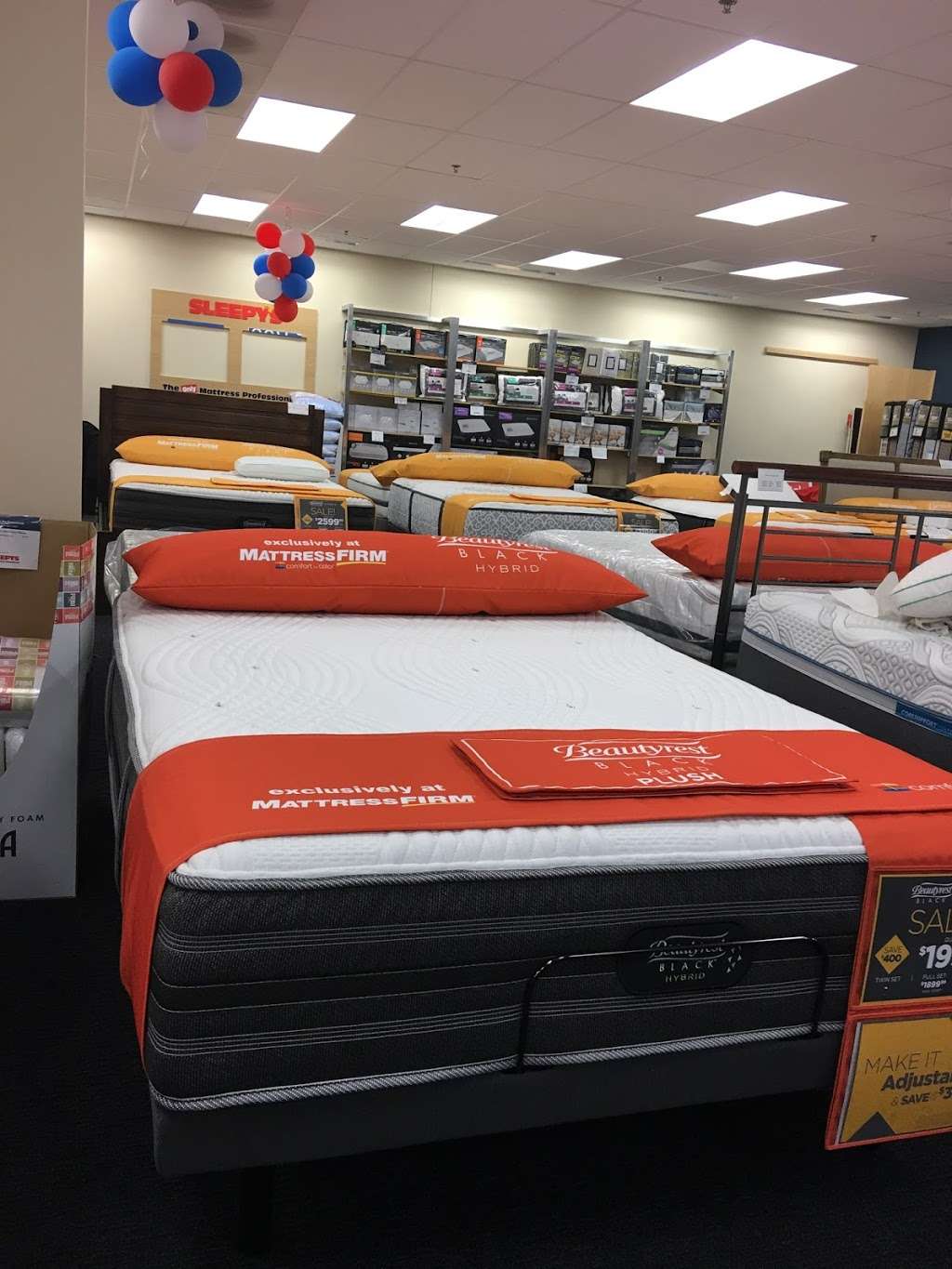 Mattress Firm Haymarket | 6404 Trading Square, Haymarket, VA 20169, USA | Phone: (703) 754-1929