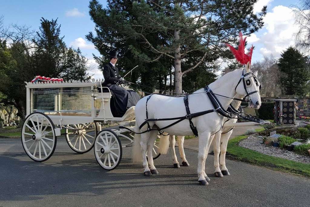 S Smith & Sons Funeral Directors | 2C High St, Edenbridge TN8 5AG, UK | Phone: 01732 862117