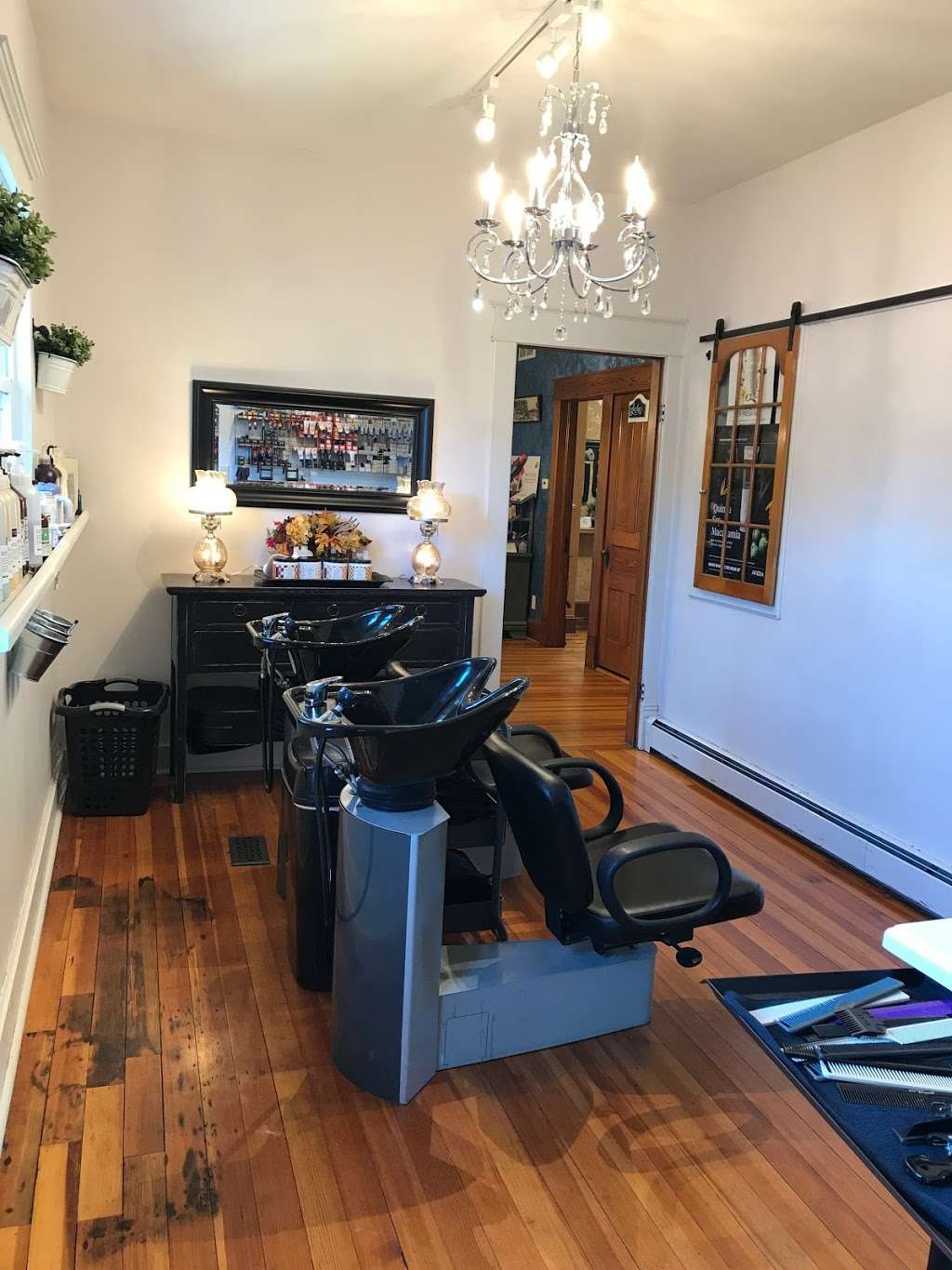 Salon Liv | 11418 Fox River Rd, Wilmot, WI 53192 | Phone: (262) 862-2887