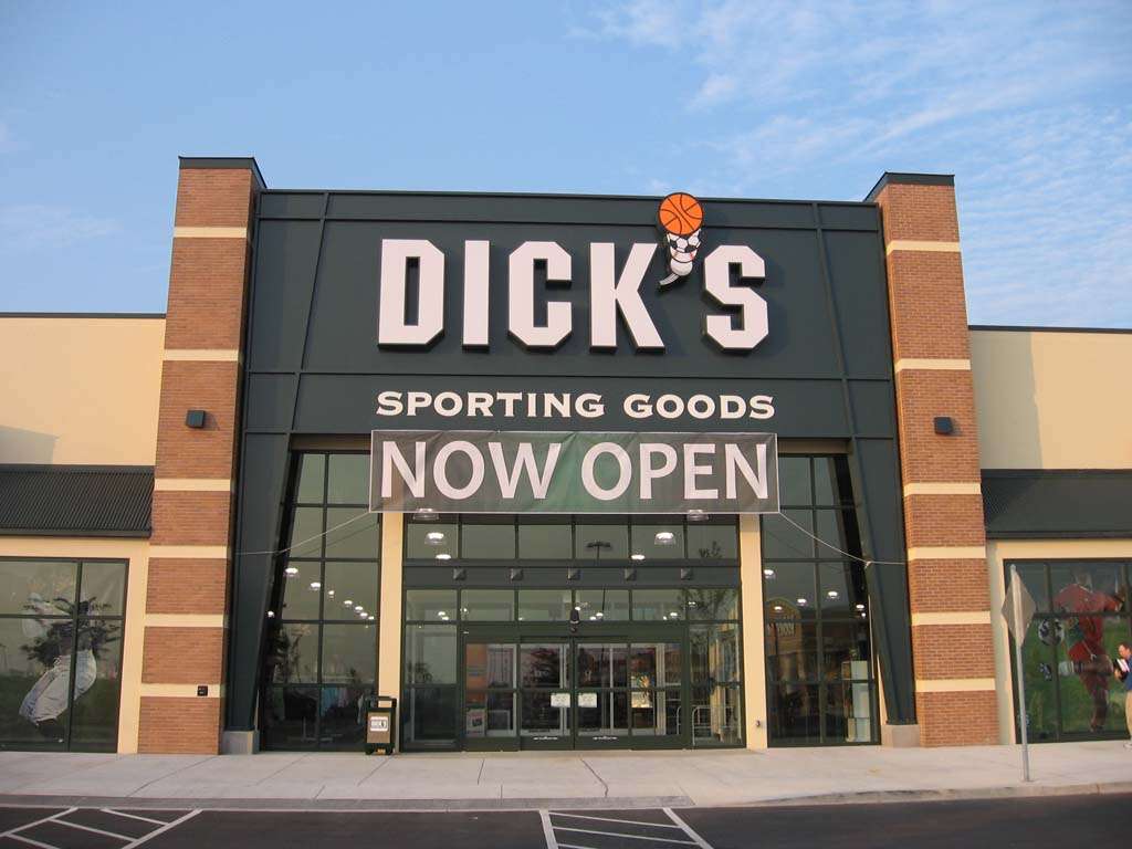 DICKS Sporting Goods | 398 Retail Commons Pkwy, Martinsburg, WV 25403, USA | Phone: (304) 263-1225