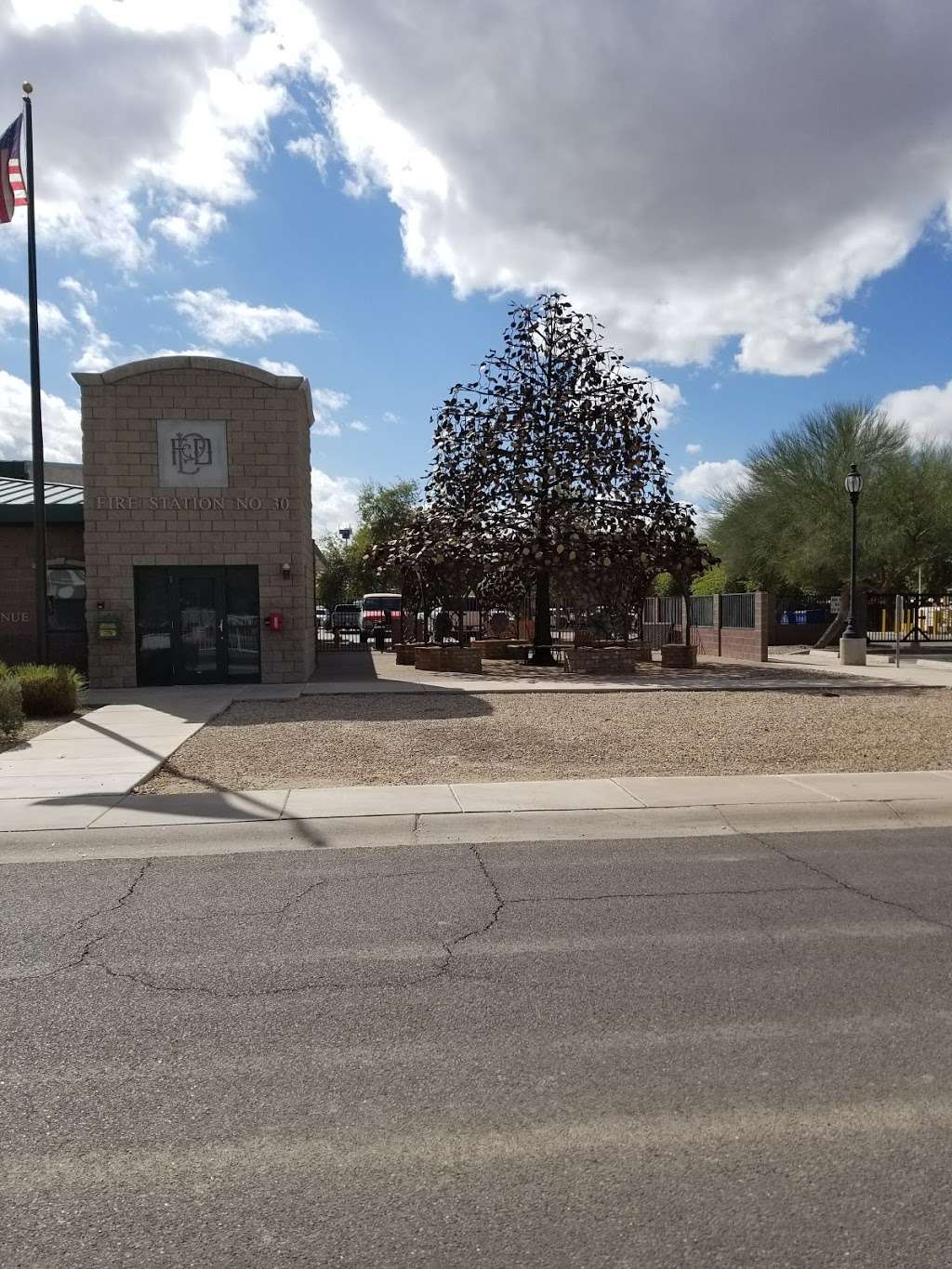 Phoenix Fire Department Station 30 | 2701 W Belmont Ave, Phoenix, AZ 85051, USA