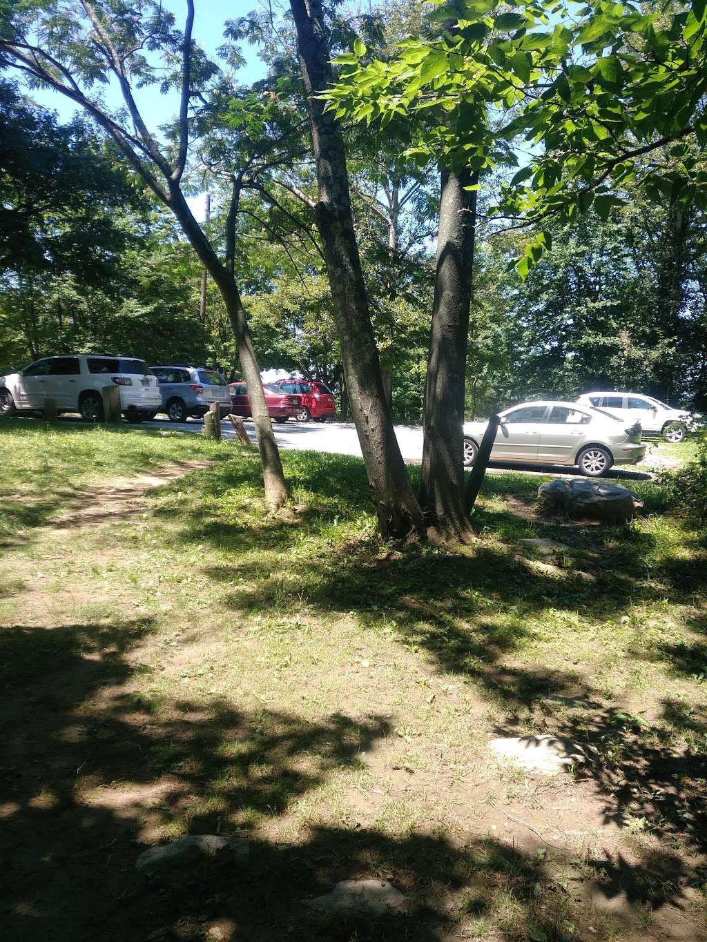 Keys Gap Parking Area | Appalachian Trail, Purcellville, WV 20132