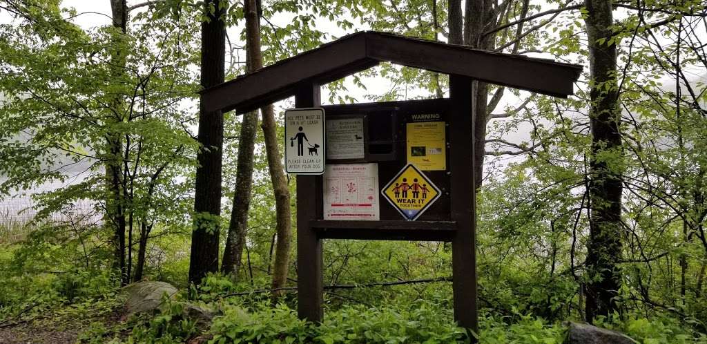 Blue Lake Park Entrance | Tuxedo Park, NY 10987, USA