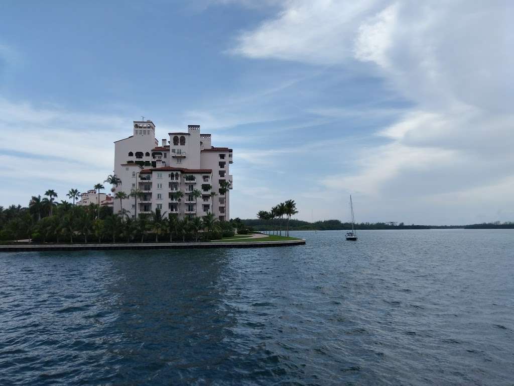 Fisher Island Day School | 2 Fisher Island Dr, Miami Beach, FL 33109, USA | Phone: (305) 531-2350