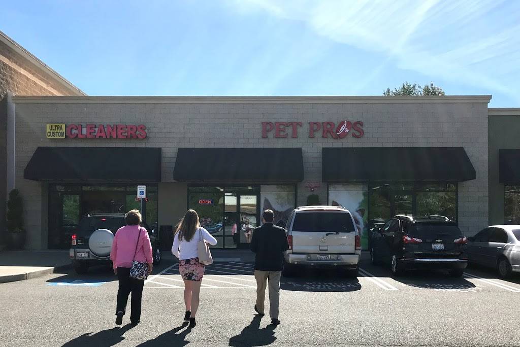 Pet Pros - Bothell | 24024 Bothell Everett Hwy, Bothell, WA 98021, USA | Phone: (425) 286-6751