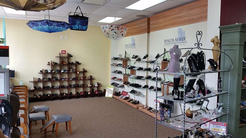 Turnpike Comfort Footwear | 184-20 Union Tpke, Fresh Meadows, NY 11366, USA | Phone: (718) 454-5870