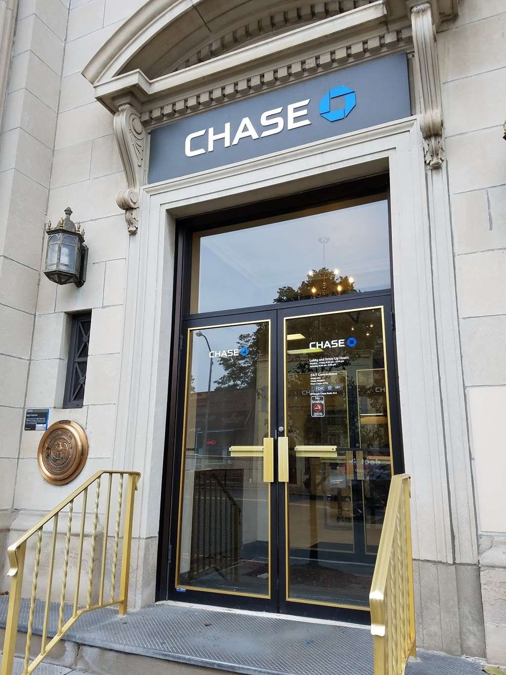 Chase Bank | 566 Bloomfield Ave, Verona, NJ 07044, USA | Phone: (973) 239-5245
