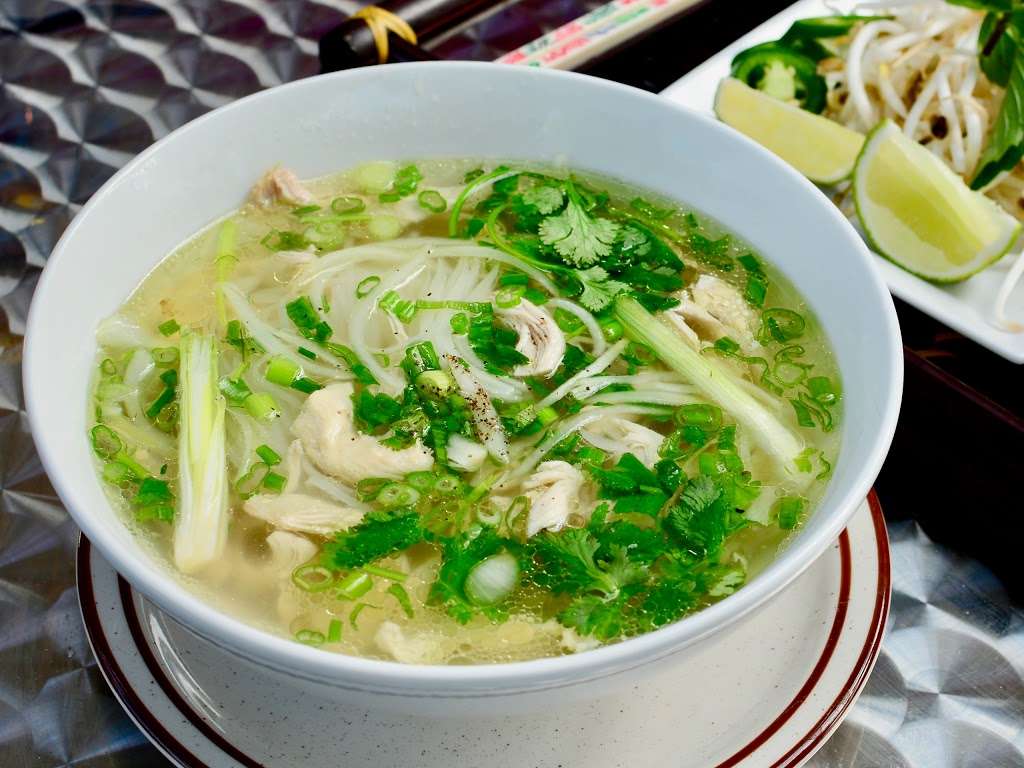 Pho Viet USA | 3713 New Hampshire Ave NW, Washington, DC 20010, USA | Phone: (202) 750-6910