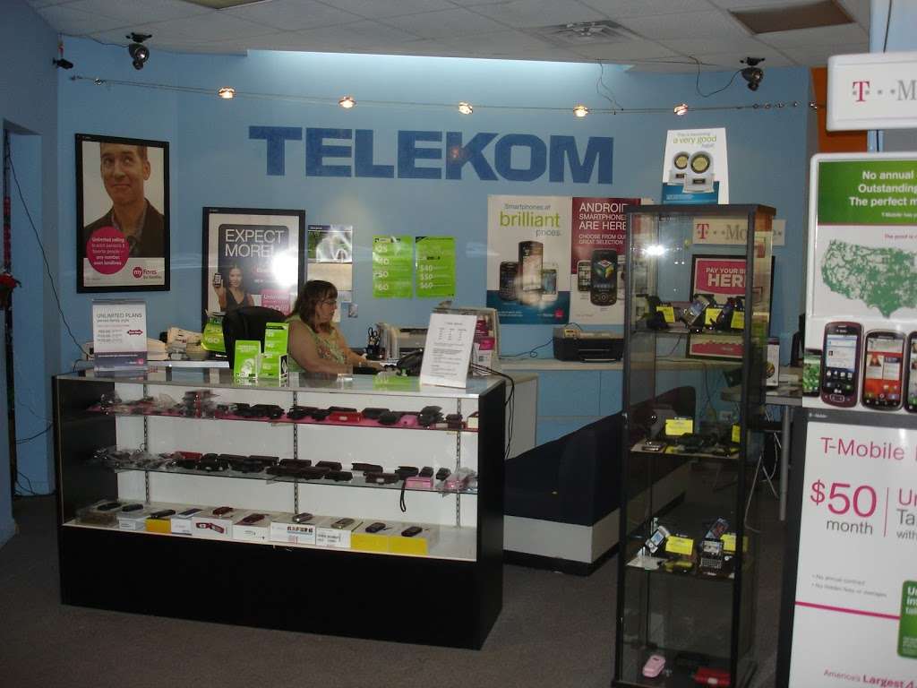 Telekom Communication | 3105 N Milwaukee Ave, Chicago, IL 60618, USA | Phone: (773) 774-7000