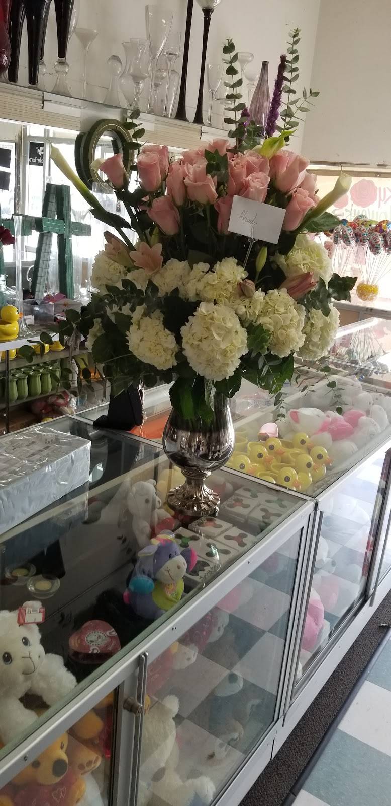 Lucky Flowers | 113 N Magnolia Ave, Anaheim, CA 92801, USA | Phone: (714) 828-1771