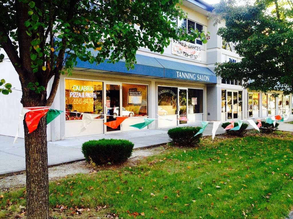 Calabria Pizza & Pasta | 3691 Old Yorktown Rd, Yorktown Heights, NY 10598, USA | Phone: (914) 556-6410