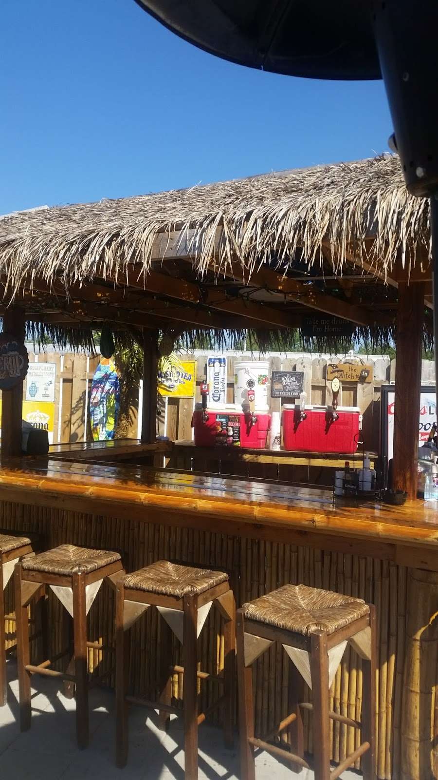Uncle Rickys Outdoor Bar | 470 Wheat Rd, Vineland, NJ 08360, USA | Phone: (856) 691-4454