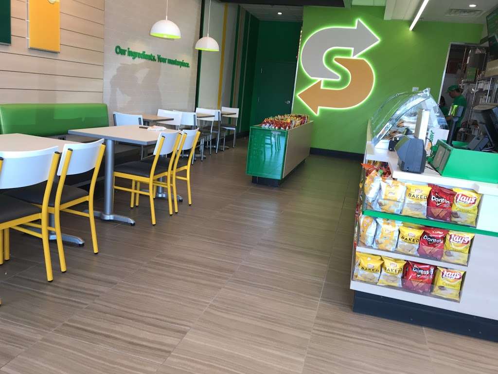 Subway Restaurants | 1175 Barrington Rd, Hoffman Estates, IL 60169, USA | Phone: (847) 764-8969