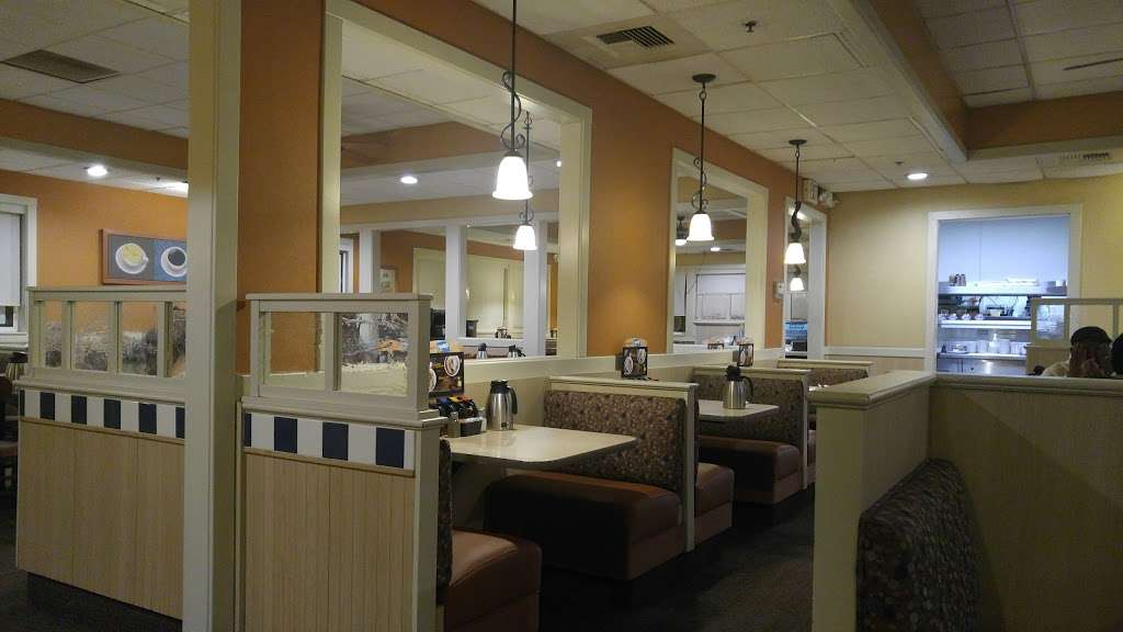 IHOP | 1688 N Perris Blvd, Perris, CA 92571, USA | Phone: (951) 943-1844