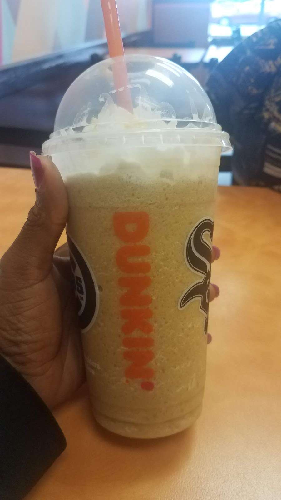 Dunkin | 120 W 87th St, Chicago, IL 60620, USA | Phone: (773) 846-5891