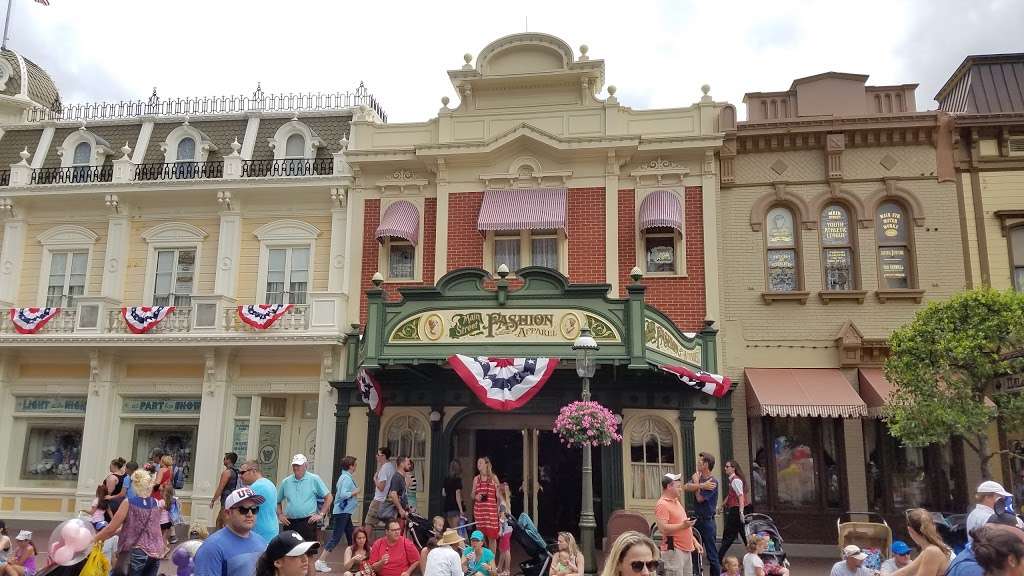 Main Street Fashion and Apparel | Orlando, FL 32836, USA