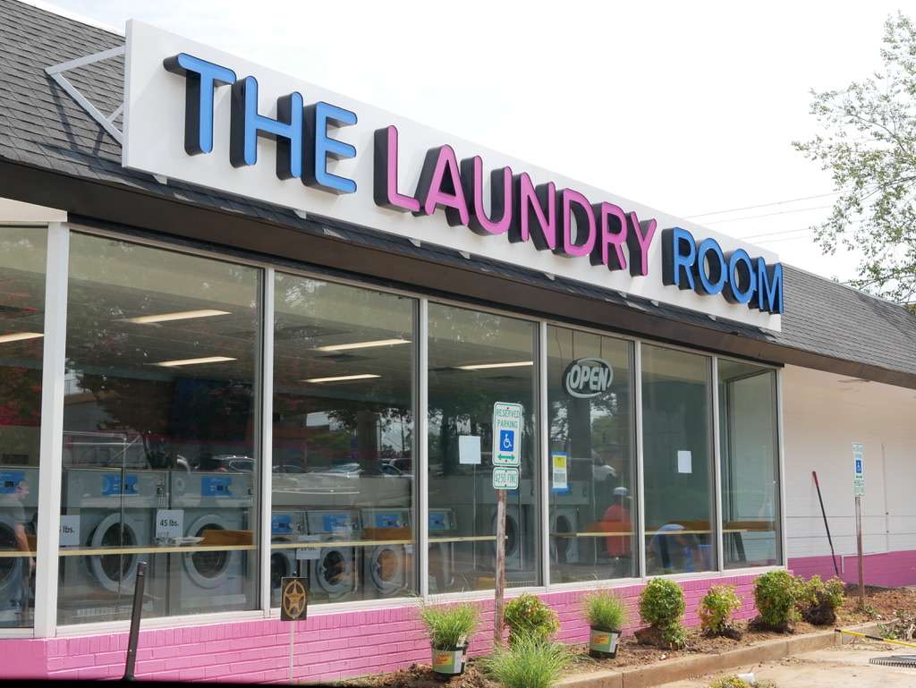 The Laundry Room | 901 E Arrowood Rd, Charlotte, NC 28217 | Phone: (980) 237-9570