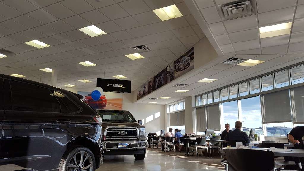 New Holland Chrysler Dodge Jeep Ram | 508 W Main St, New Holland, PA 17557, USA | Phone: (717) 354-4901