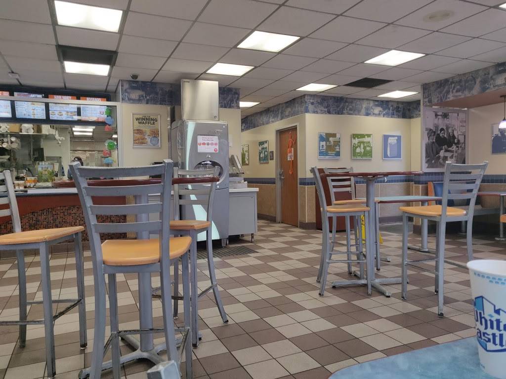 White Castle | 102 W 16th St, Indianapolis, IN 46202, USA | Phone: (317) 926-1424