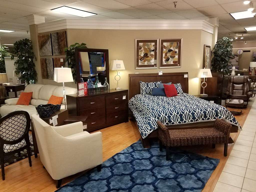 Badcock Home Furniture &more | 35495 US-27, Haines City, FL 33844, USA | Phone: (863) 422-3144