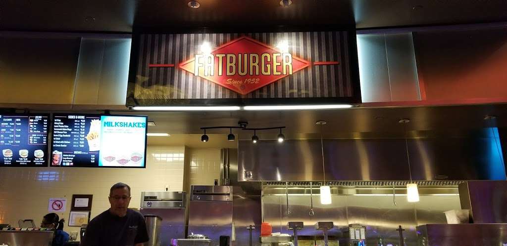 Fatburger | 5040 Wild Horse Pass Blvd, Chandler, AZ 85226, USA | Phone: (800) 946-4452