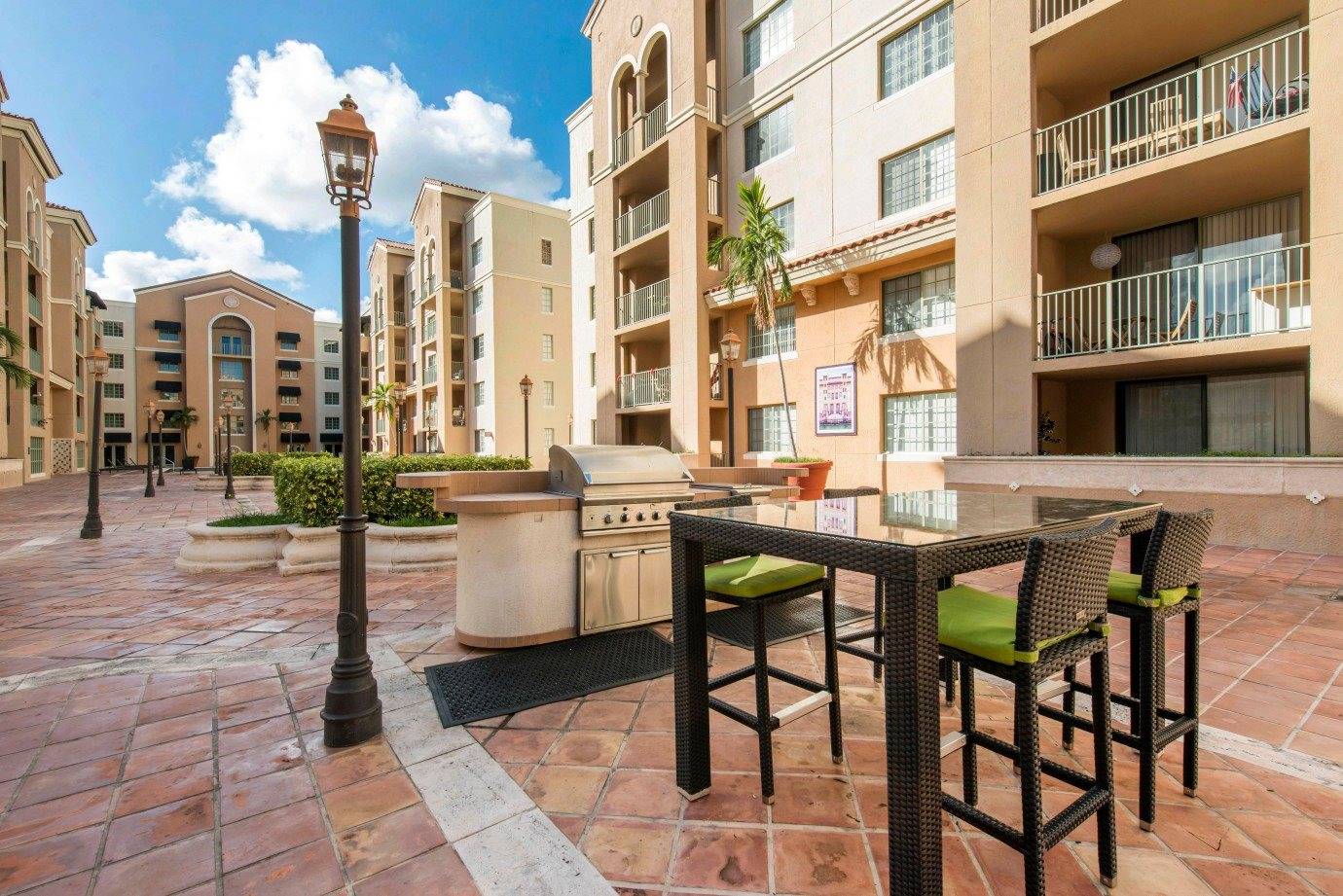 Gables Grand Plaza Apartments | 353 Aragon Ave, Coral Gables, FL 33134, United States | Phone: (305) 460-7009