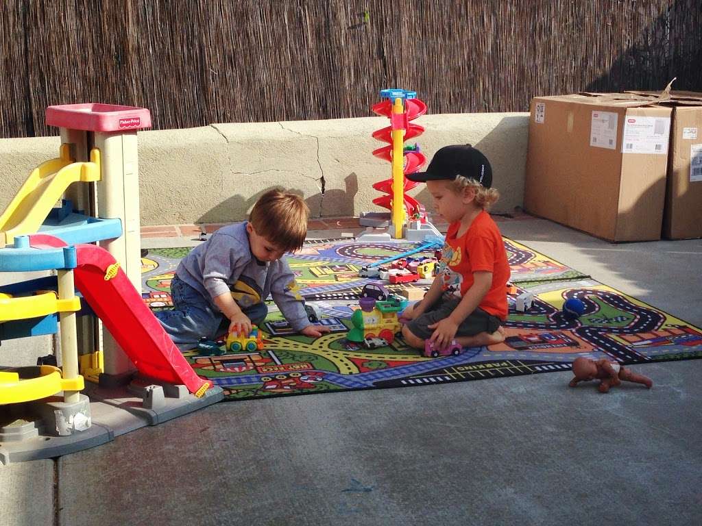 Michelles Backyard - Preschool in Redondo Beach | 2803 Perkins Ln, Redondo Beach, CA 90278, USA | Phone: (310) 386-2373