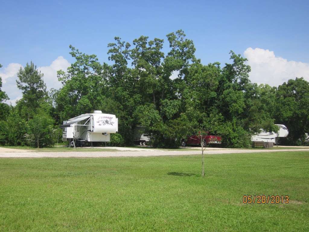 Eagle Cove RV park near Baytown and Mont Belvieu and Cove | 5510 FM 565 South, Cove, TX 77523, USA | Phone: (281) 727-9459