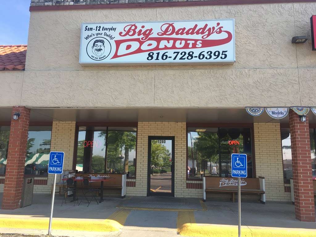 Big Daddys Donuts | 1280 W Foxwood Dr, Raymore, MO 64083, USA | Phone: (816) 728-6395