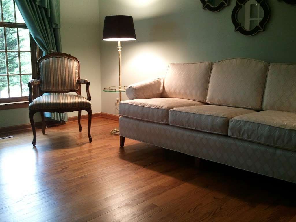 Colonial Upholstery & Design | 1112 Ogletown Rd, Newark, DE 19711, USA | Phone: (302) 366-8588