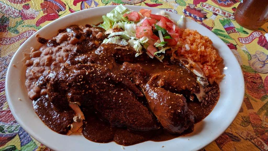 El Molino Mexican Restaurant | 2112 Elgin Rd, Carpentersville, IL 60110, USA | Phone: (847) 551-1602