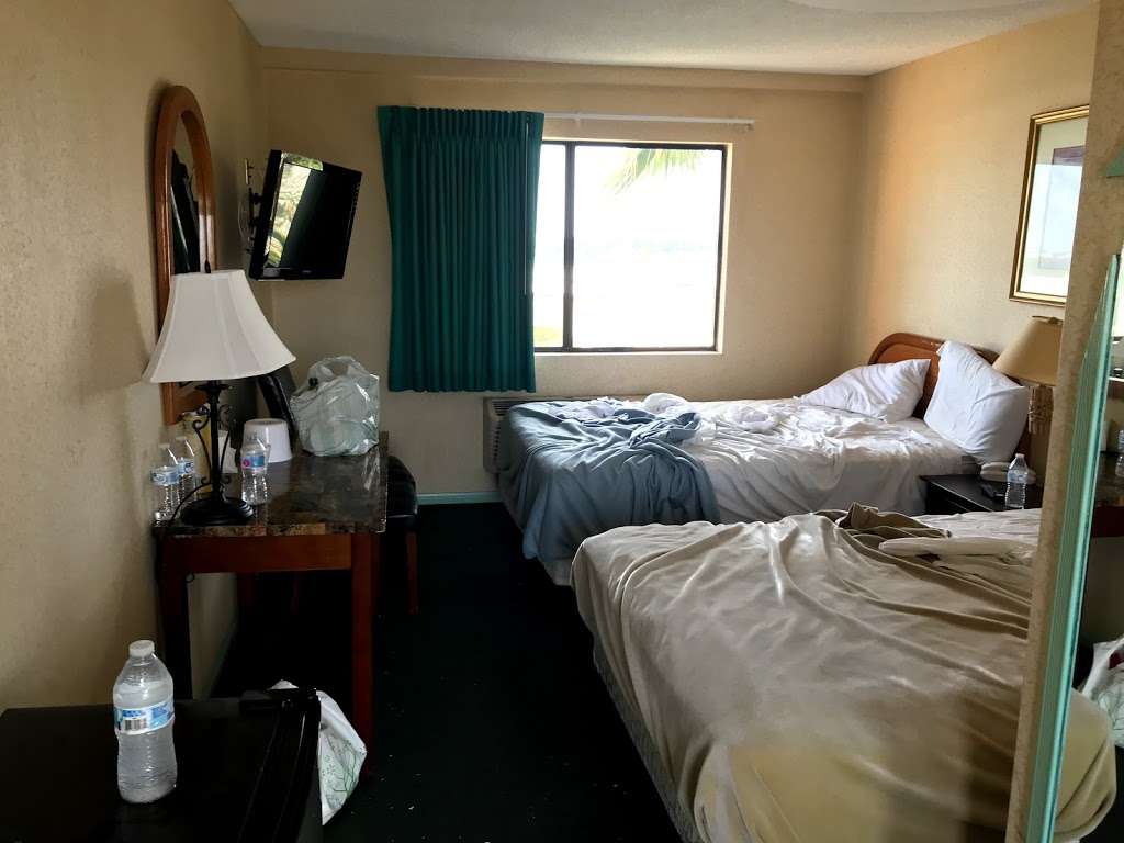 777 Motor Inn | 16240 Pacific Coast Hwy, Huntington Beach, CA 92649, USA | Phone: (714) 846-5561