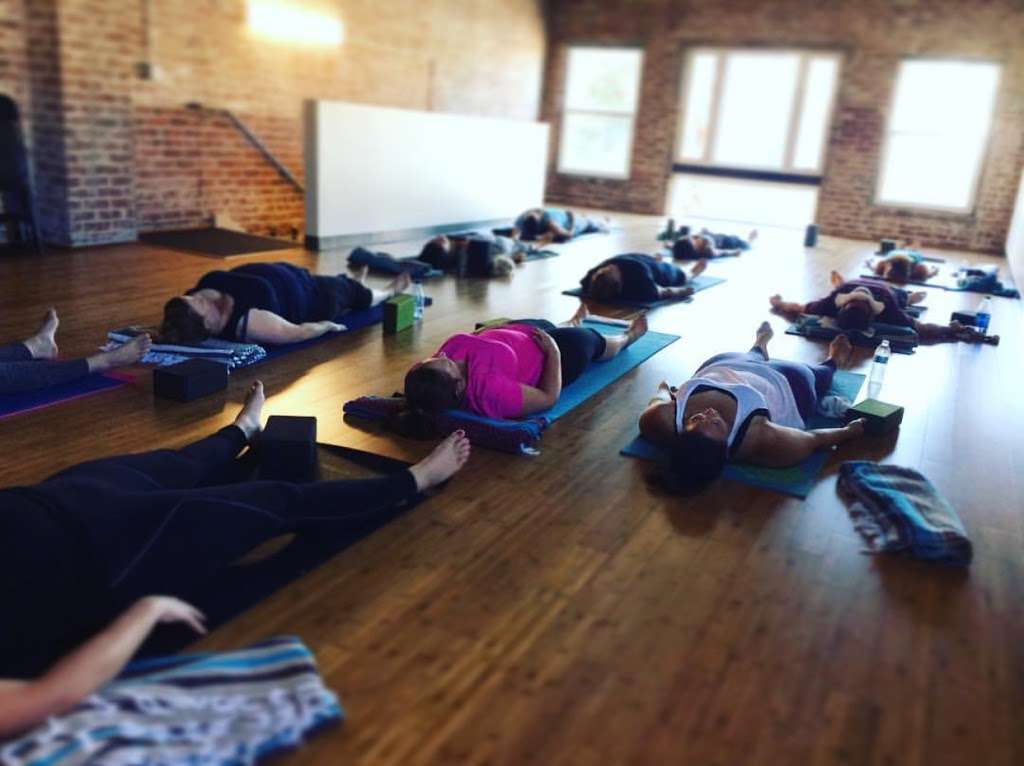 Doux Yoga | 611 2nd Ave, Crockett, CA 94525, USA | Phone: (510) 722-3220