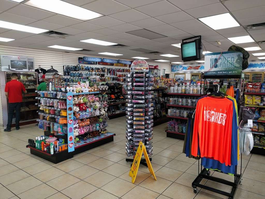 Polk City Truck Stop | 1821 FL-559, Polk City, FL 33868 | Phone: (863) 984-1918