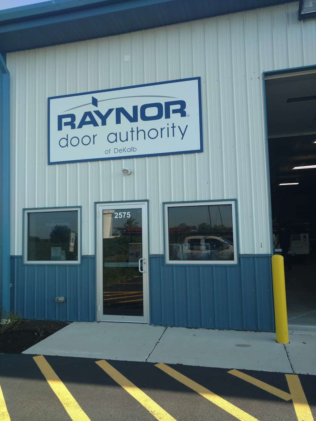 Raynor Door Authority of Dekalb | 2575 Wagner Ct, DeKalb, IL 60115, USA | Phone: (815) 787-0400