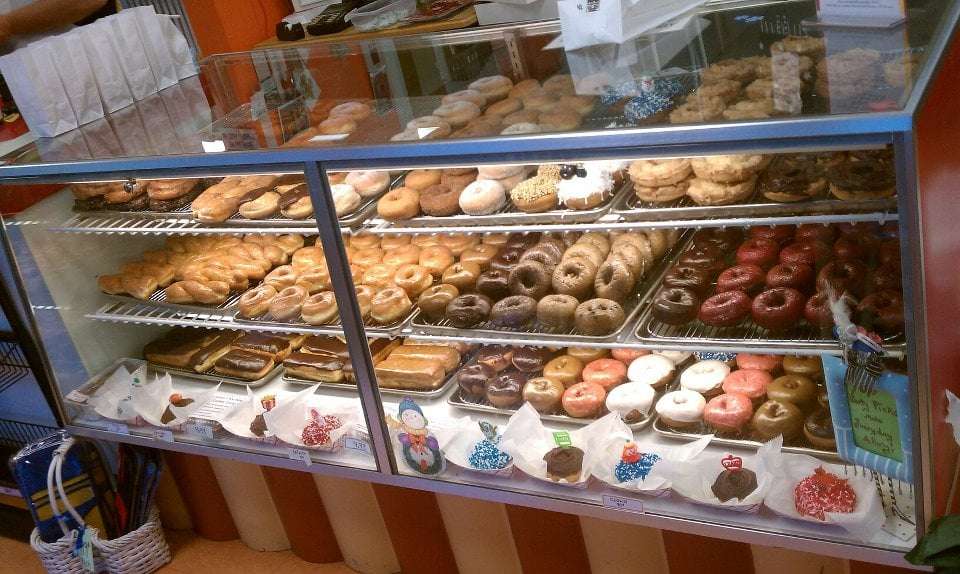 Doughboys Donut | 11559 E 63rd St, Raytown, MO 64133, USA | Phone: (816) 358-0840