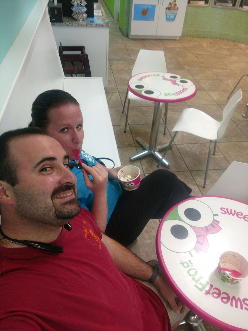 sweetFrog Charlotte Hall | 30320 Triangle Dr #5, Charlotte Hall, MD 20622 | Phone: (301) 884-4644