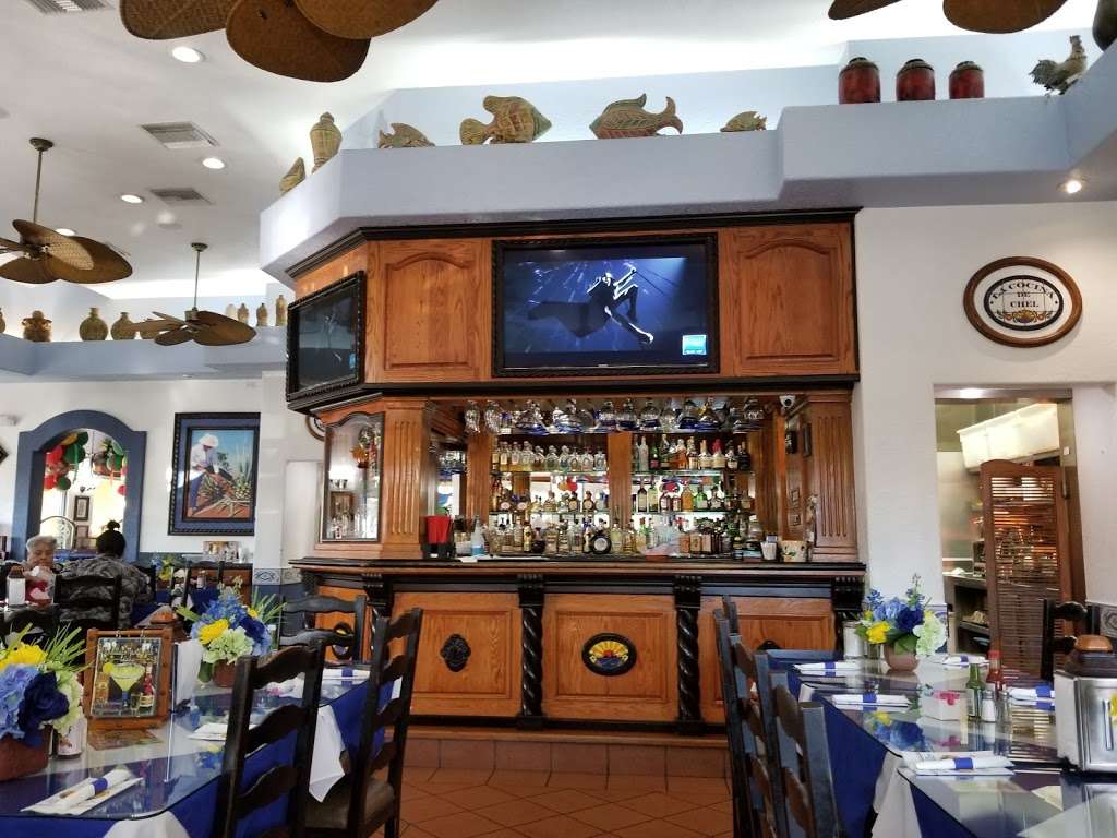 El Pescador Restaurant | 6633 Eastern Ave, Bell Gardens, CA 90201, USA | Phone: (323) 771-8561