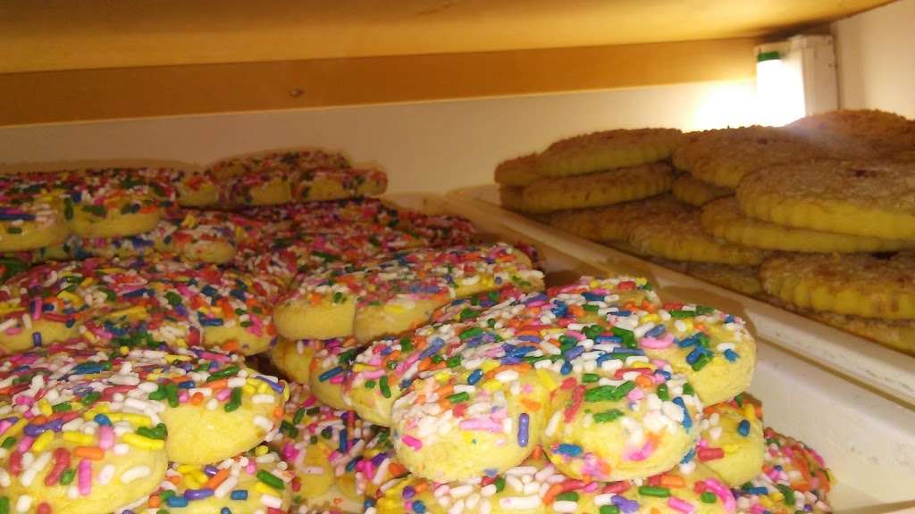 Bakery Reynosa | 1502 Aldine Mail Rte Rd, Houston, TX 77039, USA | Phone: (832) 902-6398