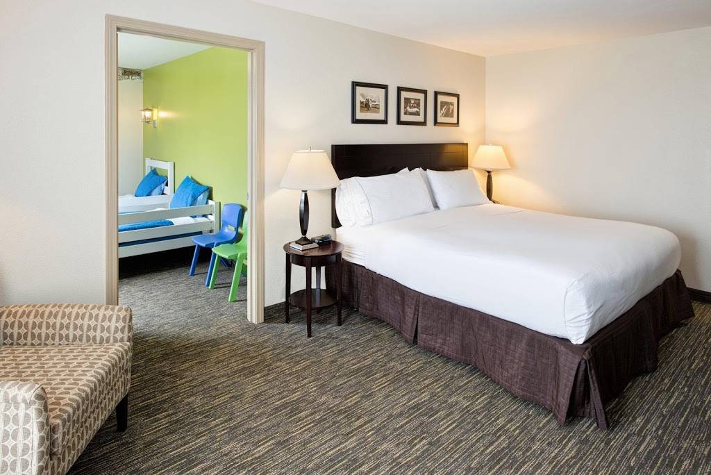 Holiday Inn Express & Suites East Wichita I-35 Andover | 600 S Allen St, Andover, KS 67002, USA | Phone: (316) 733-8833