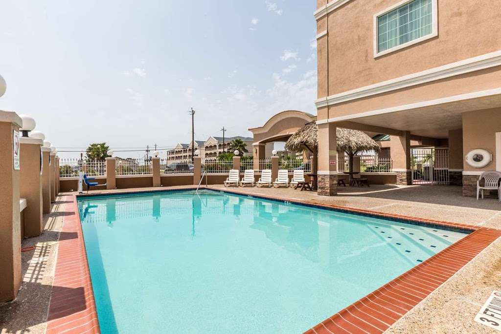 Baymont by Wyndham Galveston | 2826 63rd St, Galveston, TX 77551 | Phone: (409) 356-4870